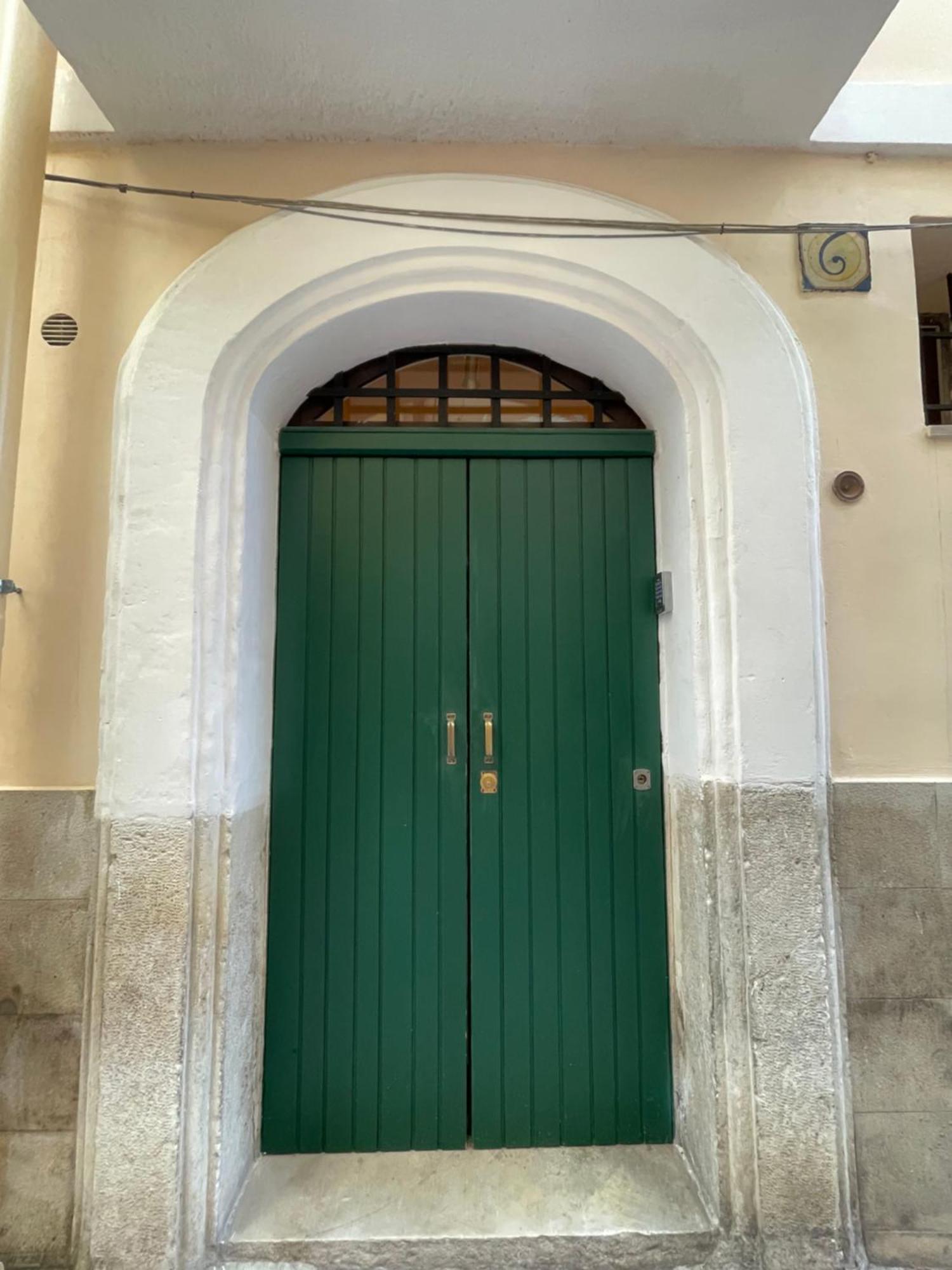 Il Serafino Holiday Suites Bari Exterior photo